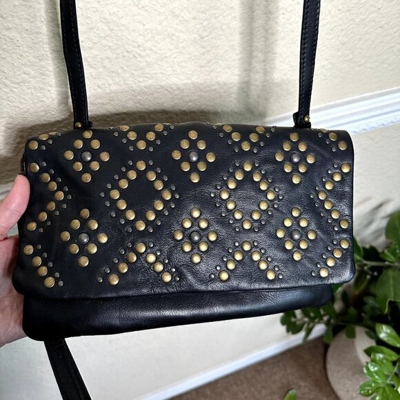Lucky Brand Kune Studded Leather Crossbody Clutch Black Brass Nashville Keychain - Picture 1 of 7